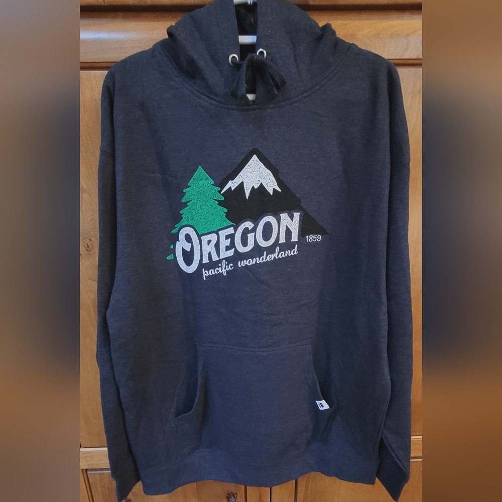 NWOT | Little Bay Root Oregon Pacific Wonderland Hoodie